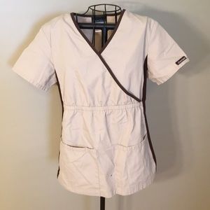 NEW! Cherokee Tan/Brown scrub top size: x-small
